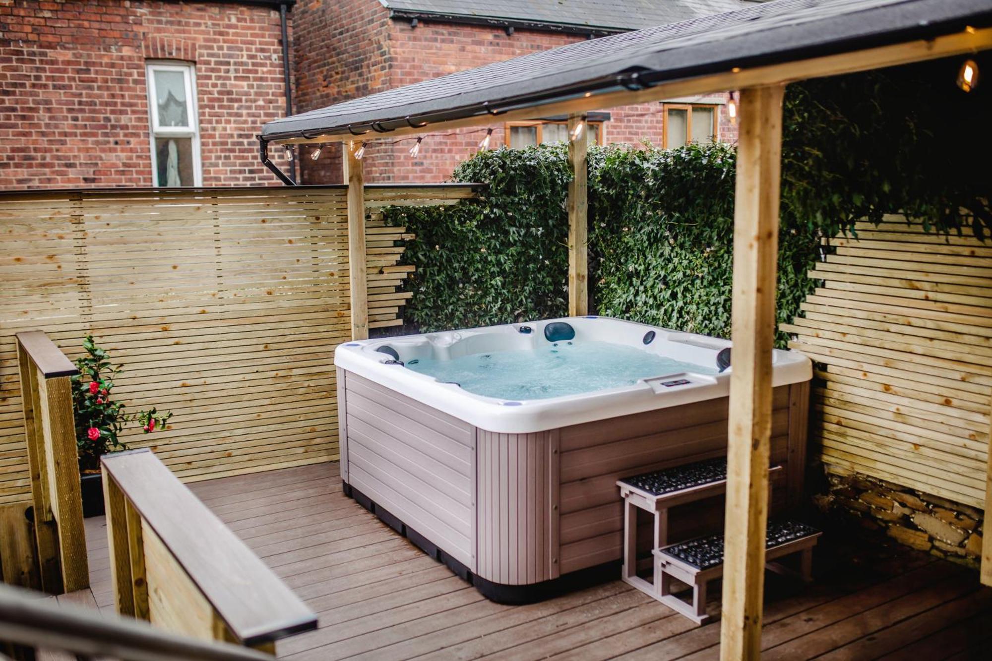 Modern Central Luxury Home With Hot Tub Sauna 11Ppl شيفيلد المظهر الخارجي الصورة